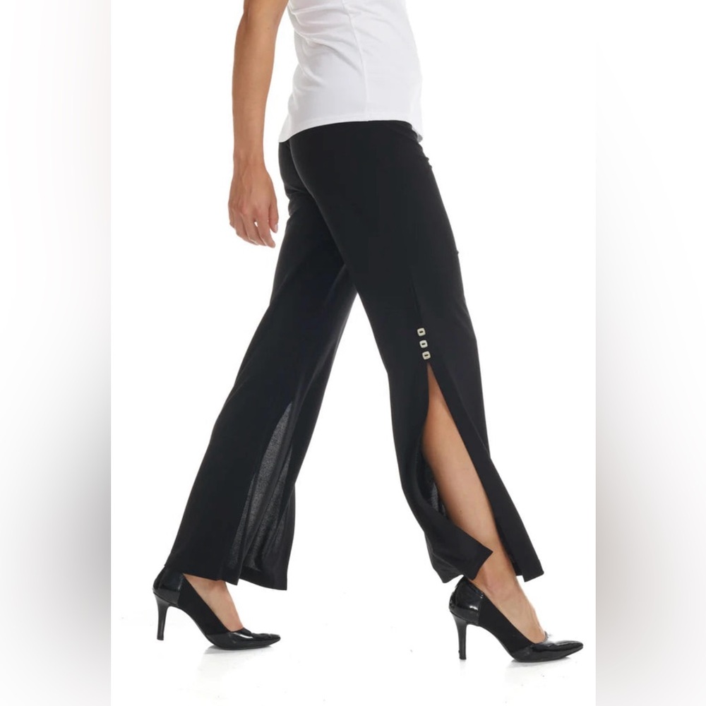GITANE BLACK SEXY SIDE SLIT PANTS size XL
New with tags.